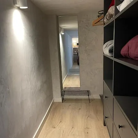 Venustaschiaia Tatil Evi